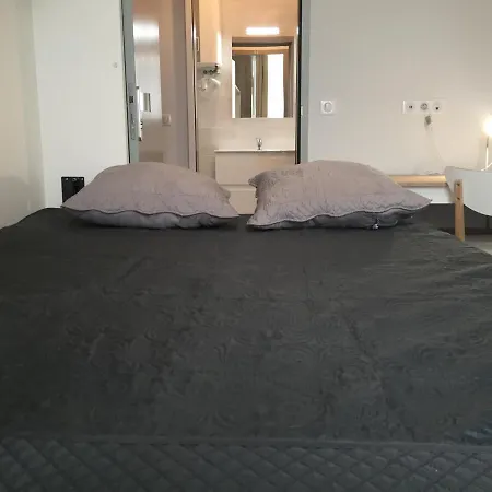 Apartment Tarbis Centre , Confort *
